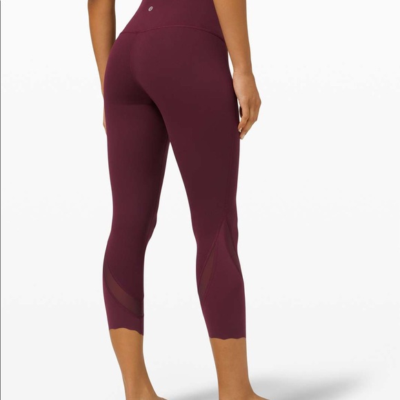 Lululemon Wunder Under Sz 4